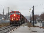 CN 2593 leads 402 at Rimouski Station
